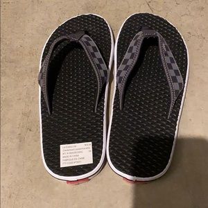 Vans men’s flip flop.